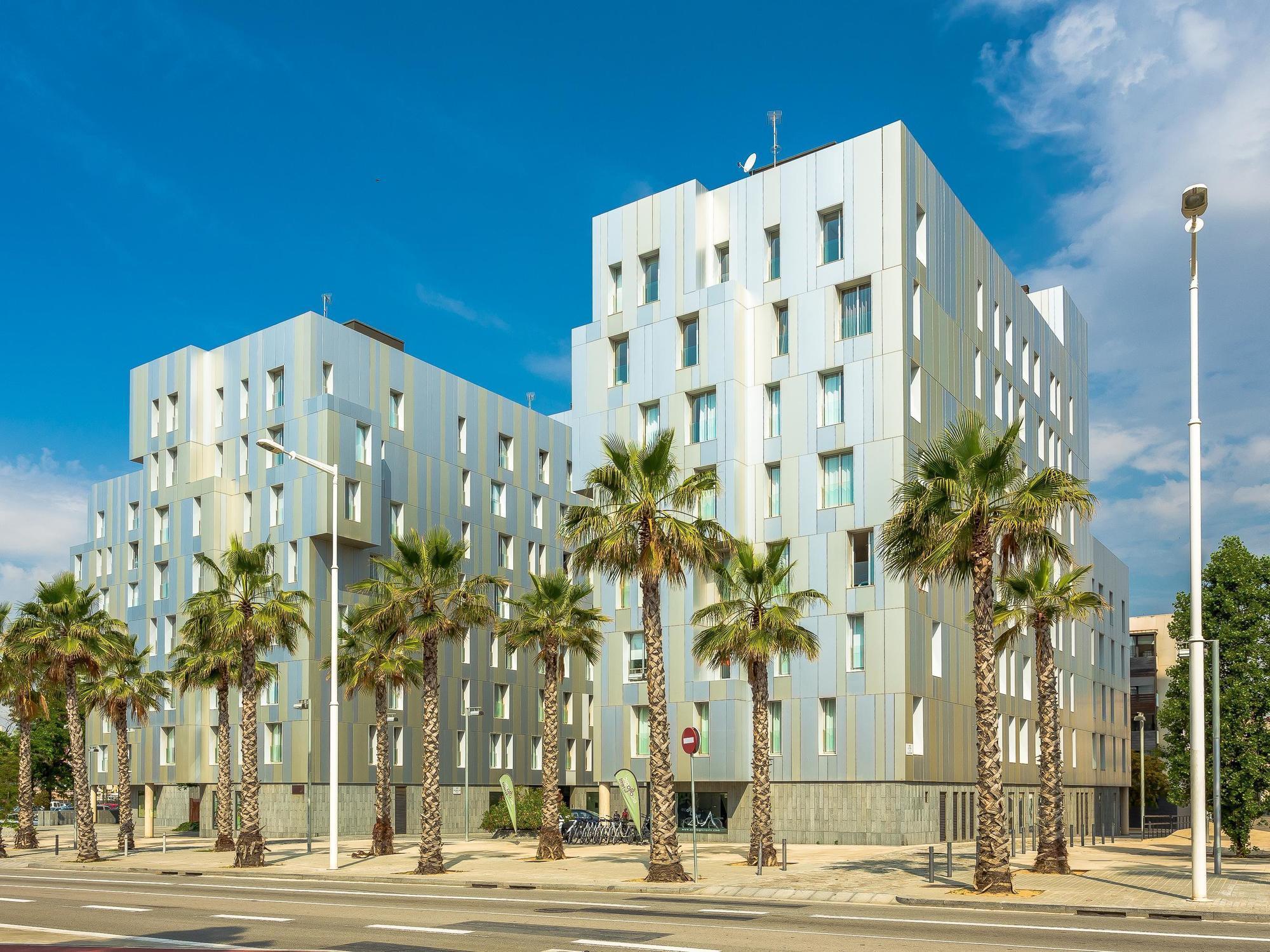 Urban District Apartments - Rambla Suites & Pool Barcelona Zewnętrze zdjęcie