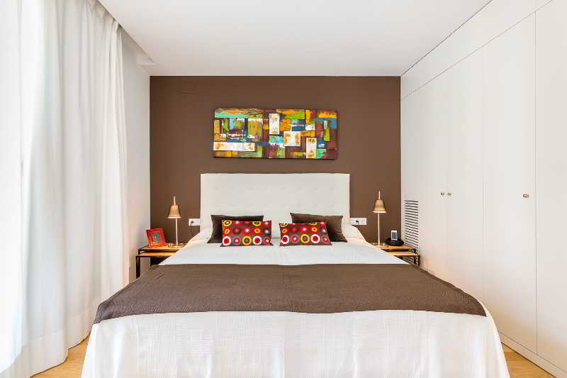 Urban District Apartments - Rambla Suites & Pool Barcelona Zewnętrze zdjęcie
