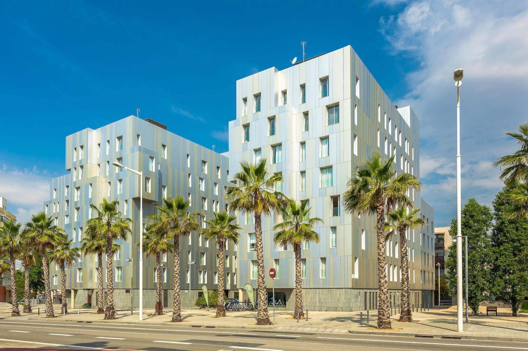 Urban District Apartments - Rambla Suites & Pool Barcelona Zewnętrze zdjęcie